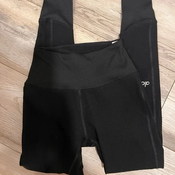 ALO Yoga Women’s Alosoft lounge leggings black extra small $114 XS - Picture 7 of 11
